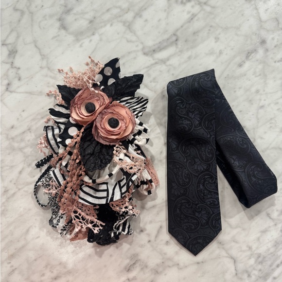 FLOWER PINS✨ - Picture 11 of 16